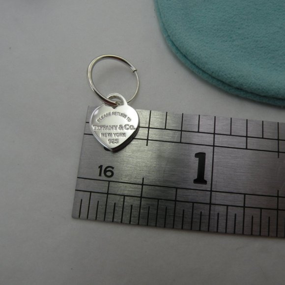 NEW Mini Heart Hoop Earrings Return to Tiffany & Co 925 Solid Sterling Silver - Picture 11 of 16